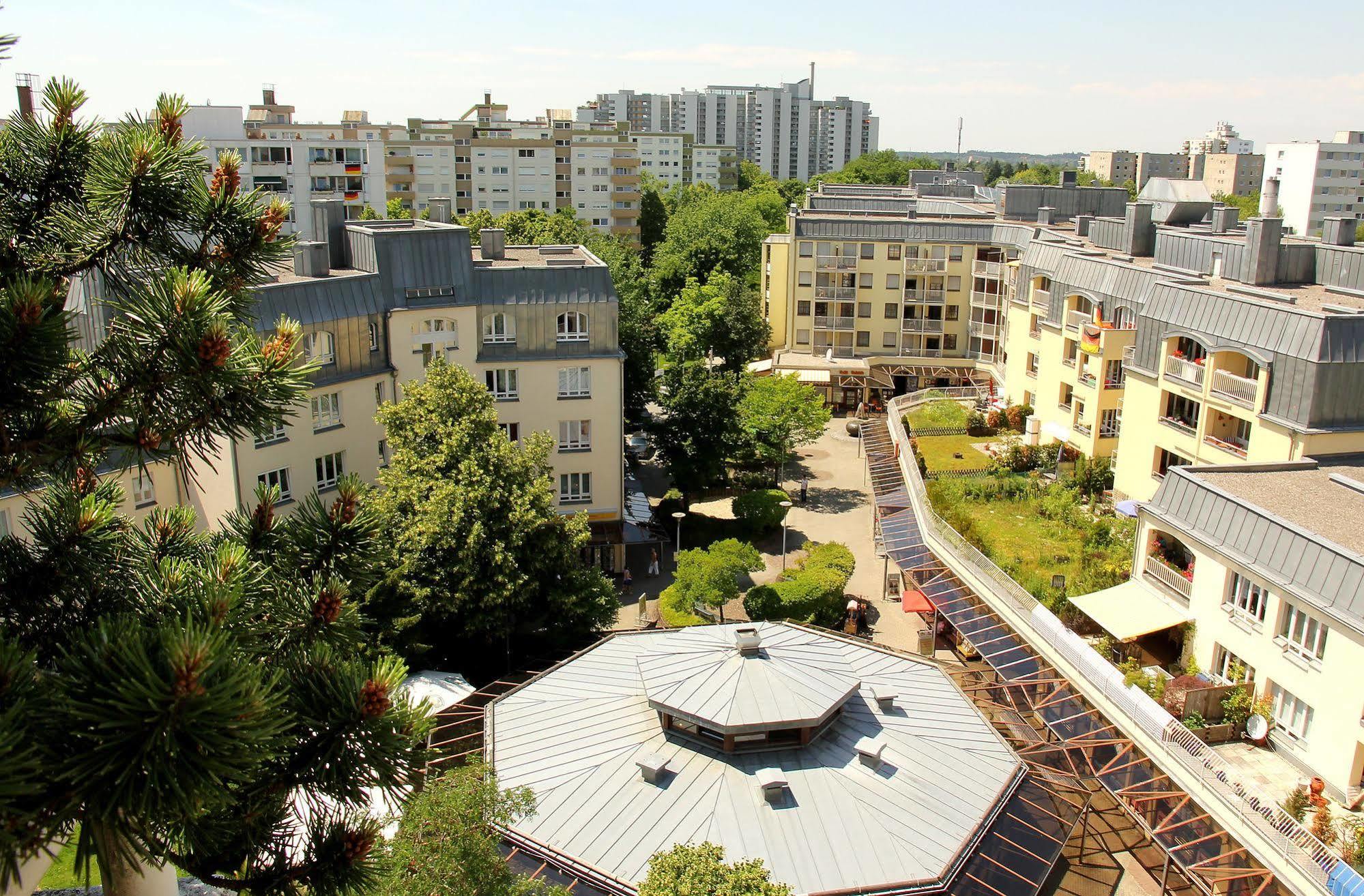 Forum Am Westkreuz Aparthotel München