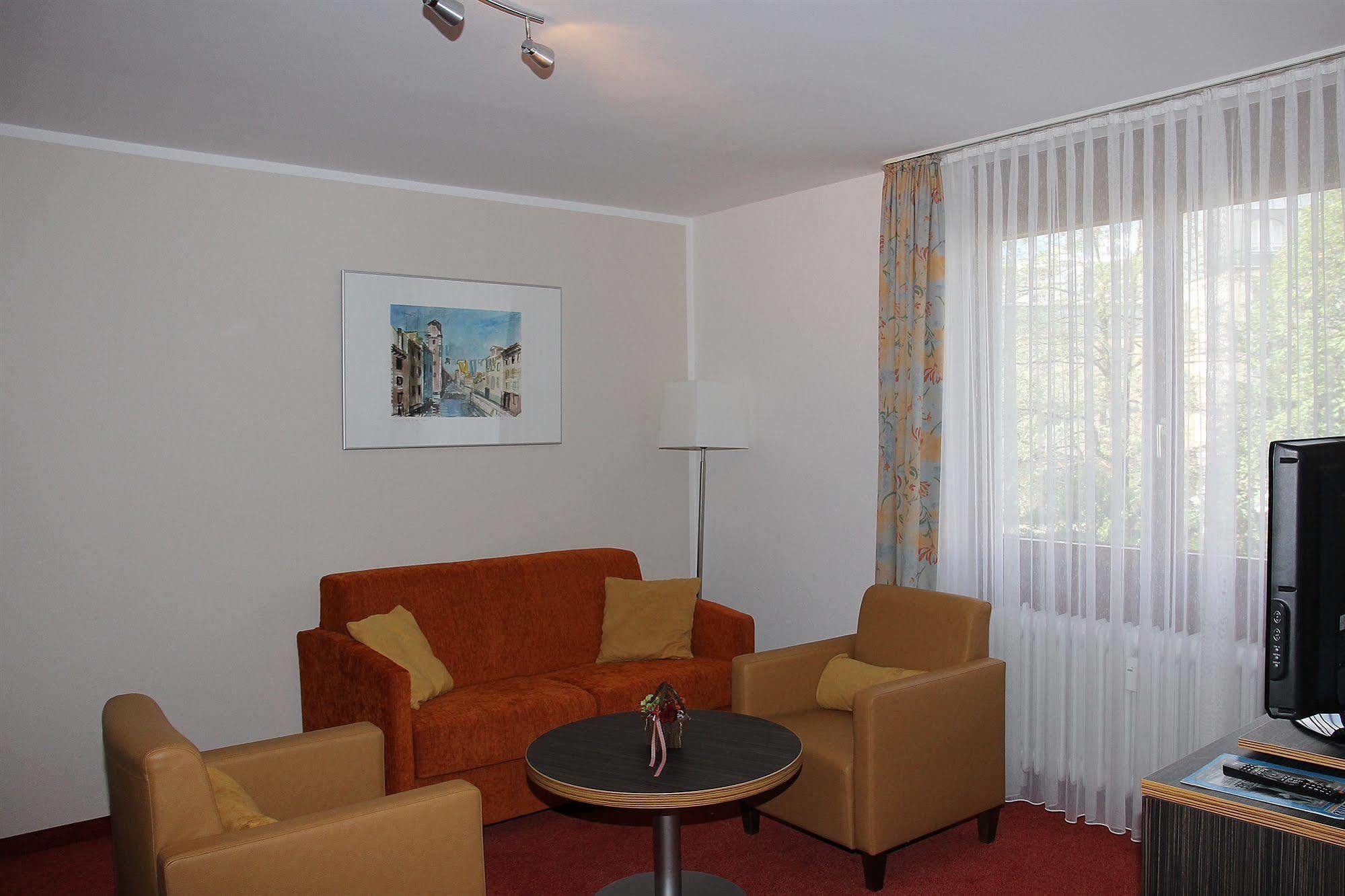 Aparthotel Forum Am Westkreuz 3*