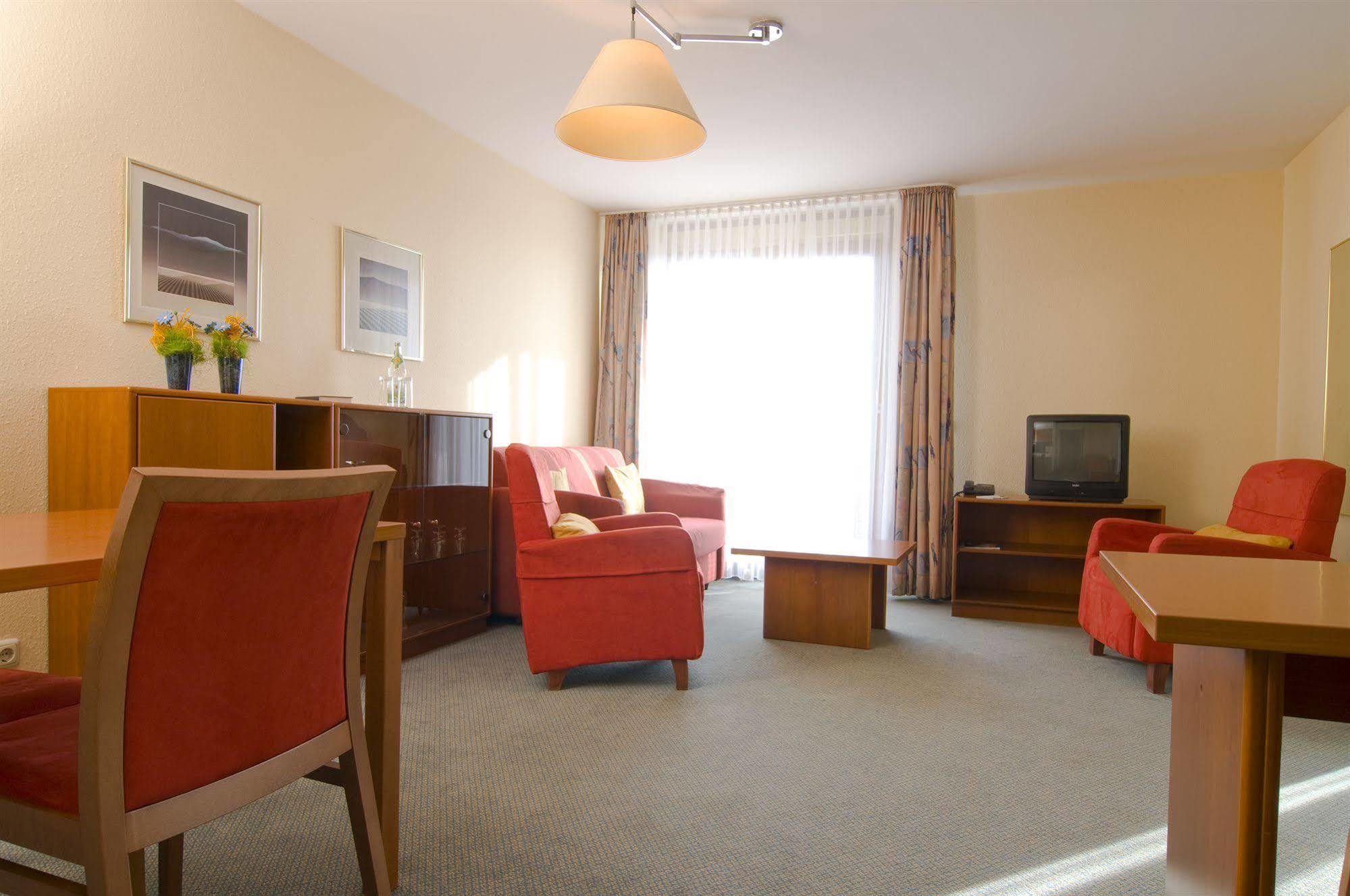 Aparthotel Forum Am Westkreuz 3*